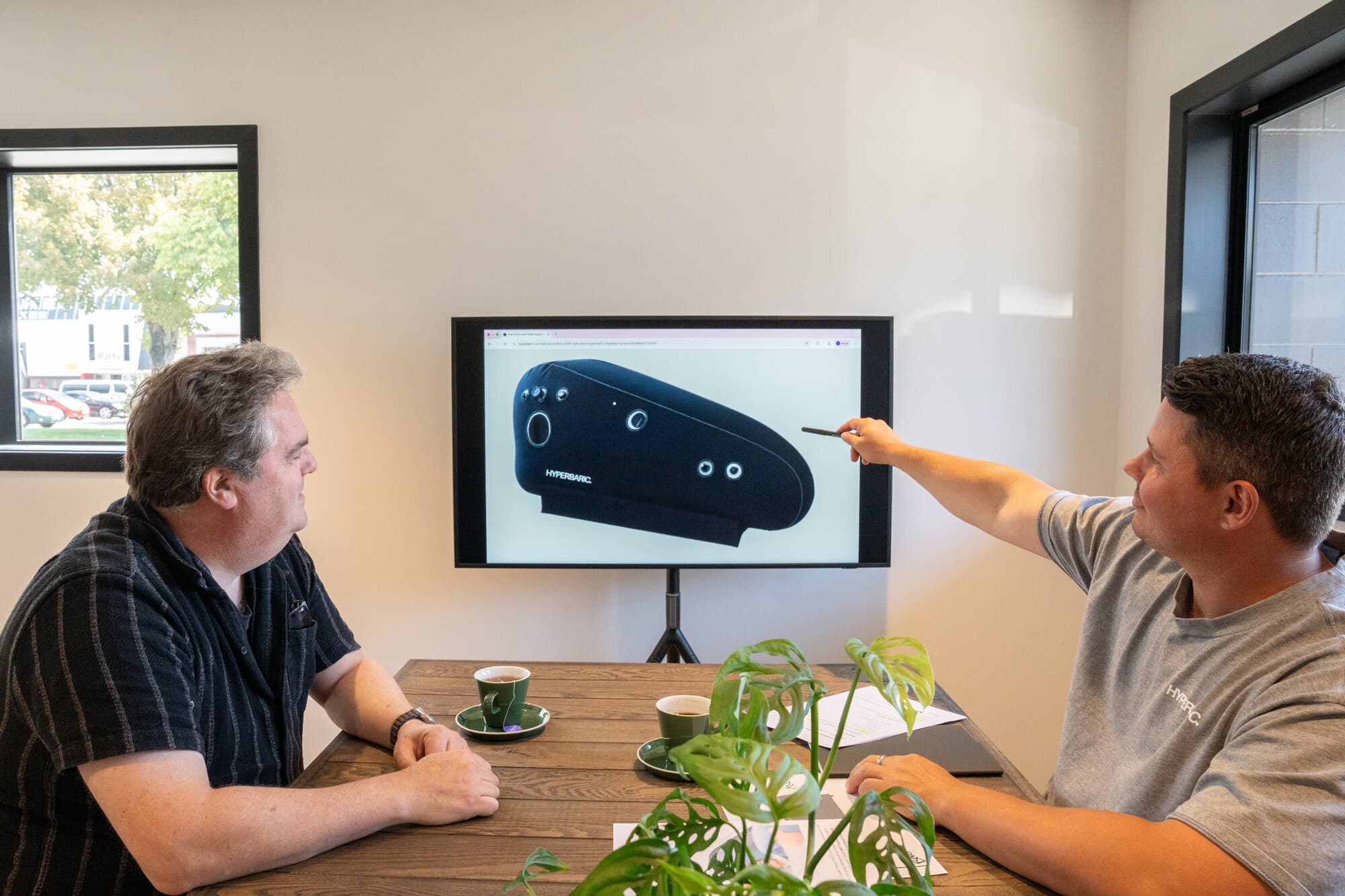 Callum presenting chamber on screen